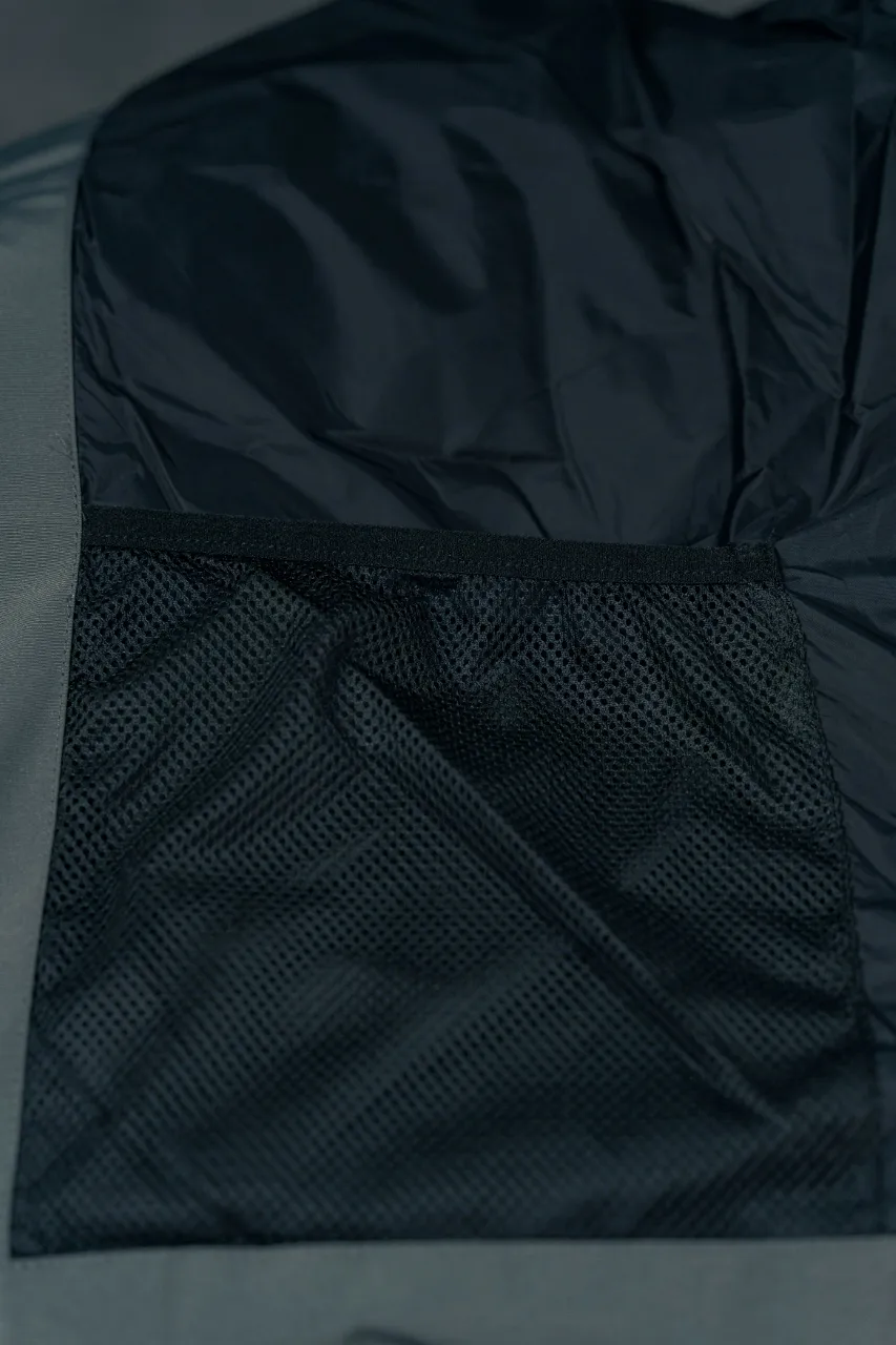 P820 official website synchronizes the top Canada Goose CANADA. GOOSE 42 models ❣️❣️❣️ The new expedition goose limited edition comes from the top domestic development team. It is currently the highest version on the market and in the country (there is no one). You can compare it at will. The top version exclusively for purchase must be high-quality. If there is a better product than mine, the clothes will be given to you. Analysis of the new expedition limited edition: (Trademark): For the chest LOGO, we use exclusively custom-dyed embroidery thread. The imported Behringer embroidery machine truly achieves 100% reproduction and is guaranteed to be completely consistent with ZP. The embroidery thread has zero color difference, the maple leaves are full and clear, and the details are perfect. Different from the crooked and fuzzy embroidery on the market, I honestly don’t know what kind of machine can embroider like this! A fake look! (We can guarantee that no one of our peers is more attentive and professional than us!) (Fabric): The new expedition model is made of exclusive high-end fabrics, abandoning the old expedition 21-count all-round fabric! The front piece is made of 18-count glue, and the back piece (sleeves) is made of a unique combination of pongee wool plaid, which restores the taste that ZP should have. It ensures the comfort and fit of the upper body while ensuring the 5-level cold protection index. It achieves the comfort of the fabric covering the mouth and the 5-level cold protection index of the old Expedition. The difference between market products can be seen at a glance. Cheap fabrics can be used to make sexy underwear, but forget about making down jackets! I really can’t do it without buying the original version and dismantling it! (Accessories): Spend a lot of money to develop private model customization, no matter the cost, as long as every detail is perfect! The original 1:1 mine buckle, the thorns on each buckle are very obvious! It took me 2 months to find the imported cuff ribbing. It is comfortable, warm and feels great! The original one-to-one molded landmine buckle/comma buckle/zipper embryo/four-button buckle/, washed label/dyed cuff thread/are all made with great care! It’s so different from the summer sock-like cuffs on the market that I can’t stand it! What is this! Different from the cheap male models used in the market! It looks too cheap, no contrast means no harm! Size: S-XXL
